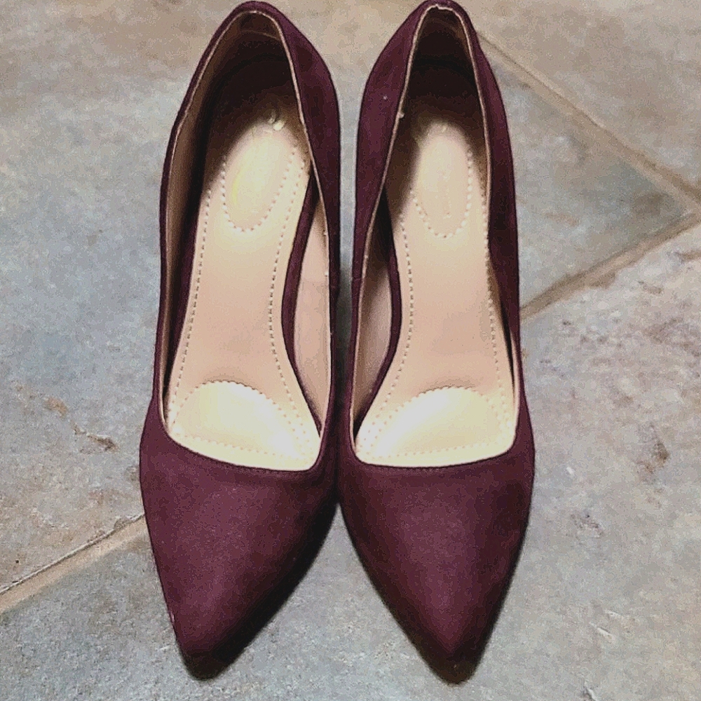 Purple, plum high heels suede like stilettos